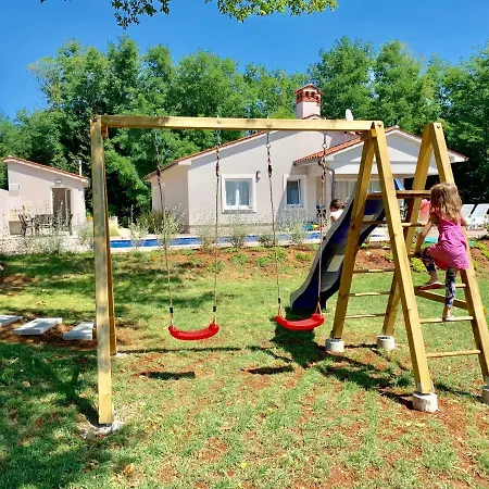 Meadow Labin (Istria)