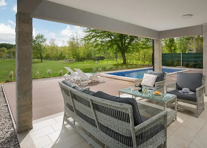 Meadow * Labin (Istria)