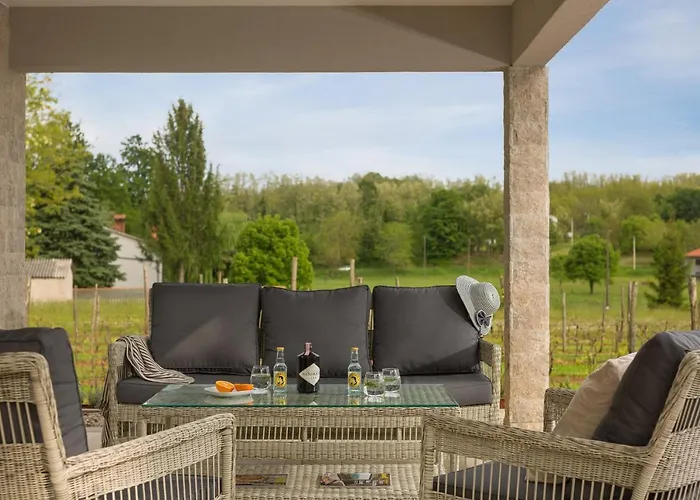 Meadow Labin (Istria)